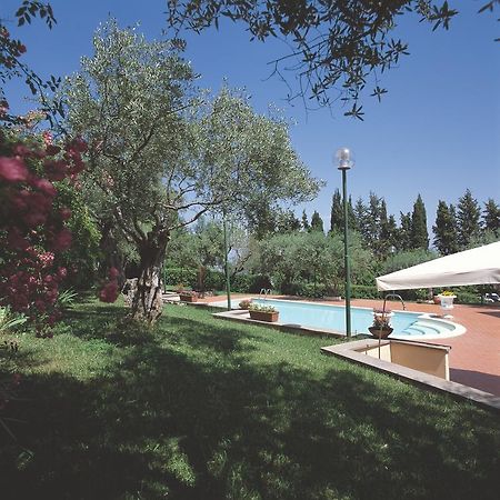 Hotel Villa Vecchia Monte Porzio Catone ภายนอก รูปภาพ