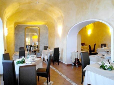 Hotel Villa Vecchia Monte Porzio Catone ภายนอก รูปภาพ